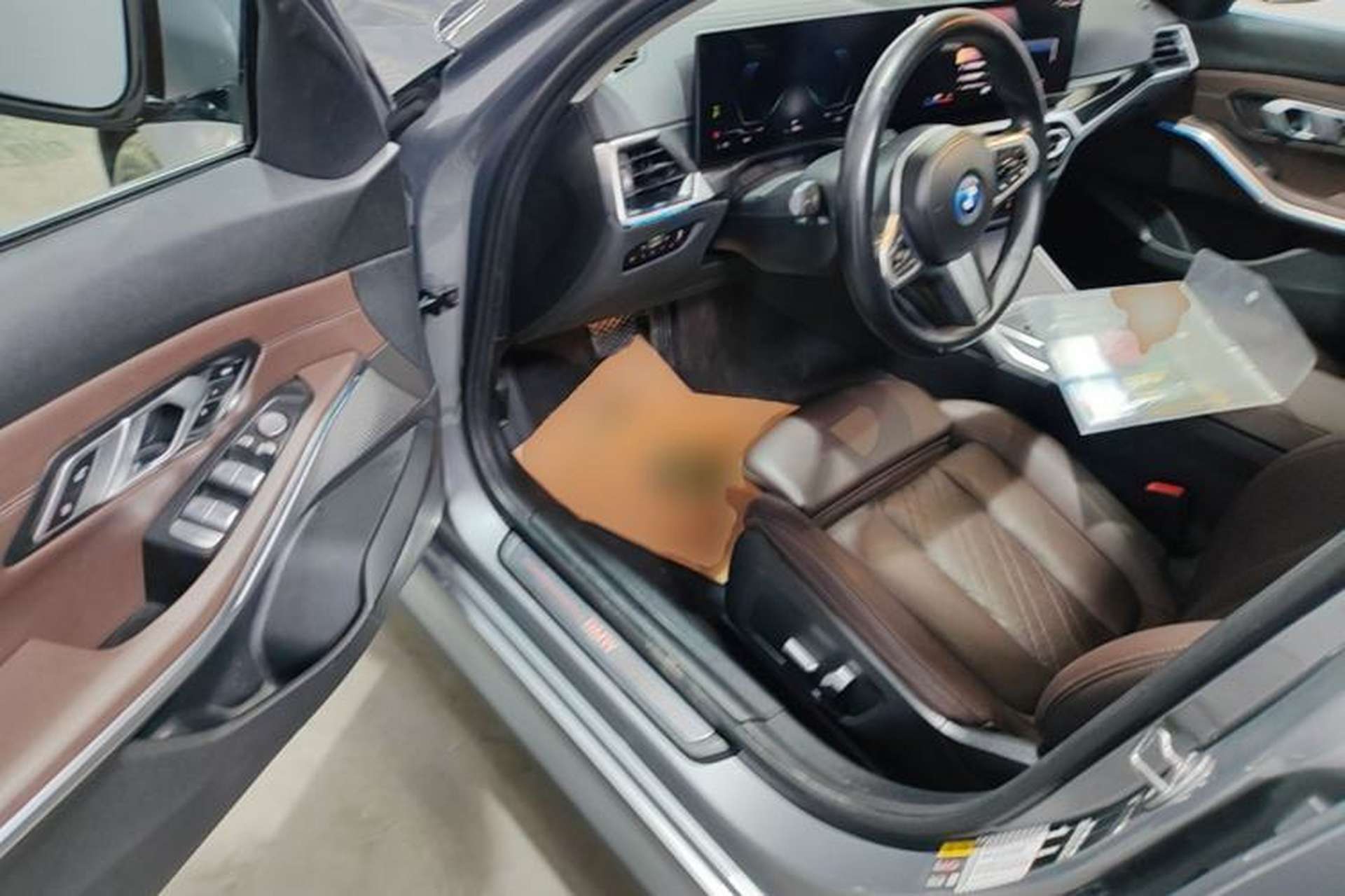 Used BMW i3 2022 eDrive 35 L Driver Seat