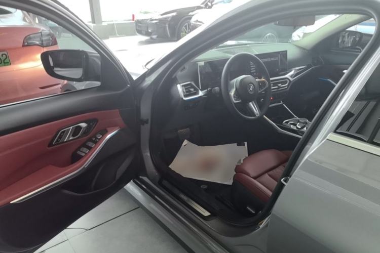 Used BMW i3 2022 eDrive 35 L Driver Seat