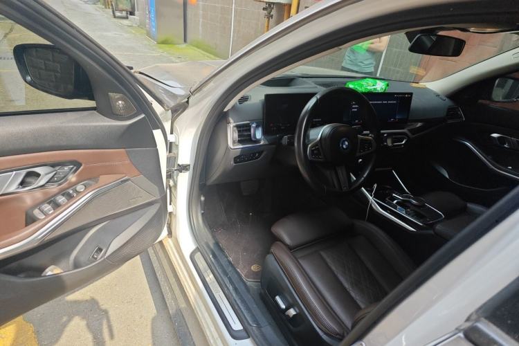 Used BMW i3 2022 eDrive 35 L Driver Seat