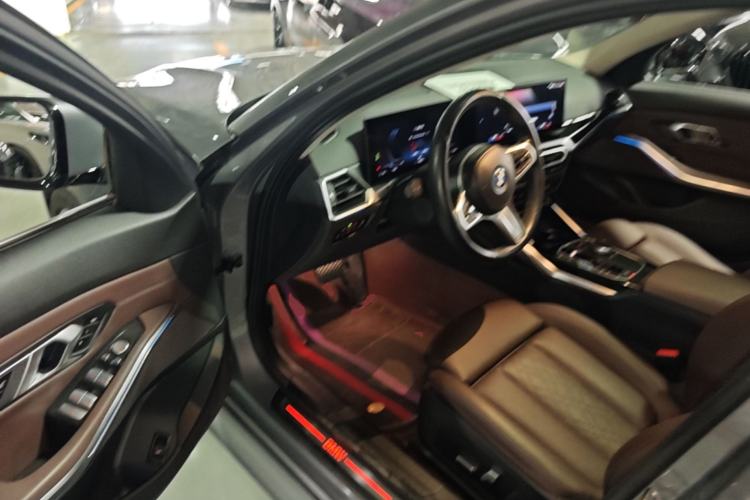 Used BMW i3 2022 eDrive 35 L Driver Seat