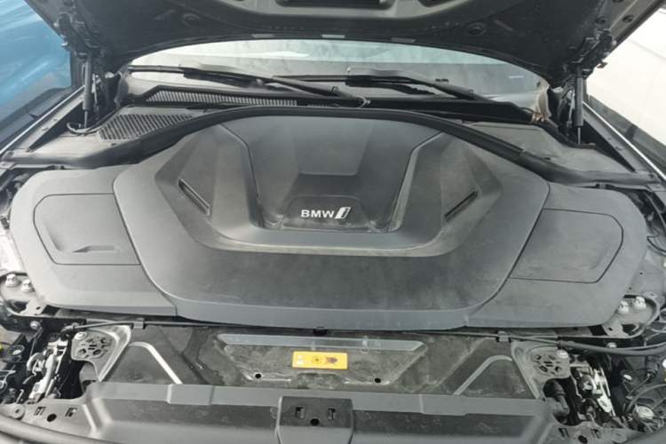 Used BMW i3 2022 eDrive 35 L Engine Bay