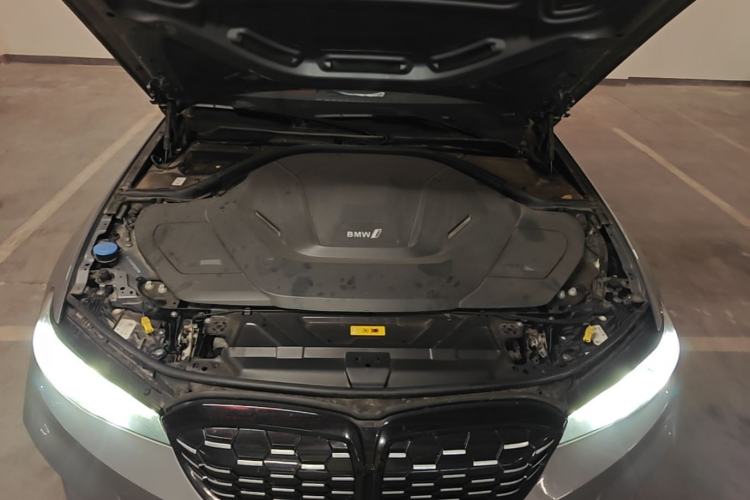 Used BMW i3 2022 eDrive 35 L Engine Bay