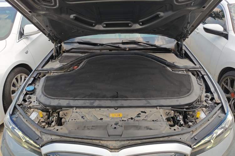 Used BMW i3 2022 eDrive 35 L Engine Bay