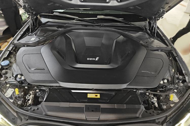 Used BMW i3 2022 eDrive 35 L Engine Bay