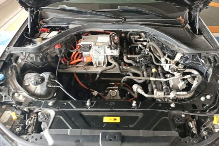 Used BMW i3 2022 eDrive 35 L Engine Bay