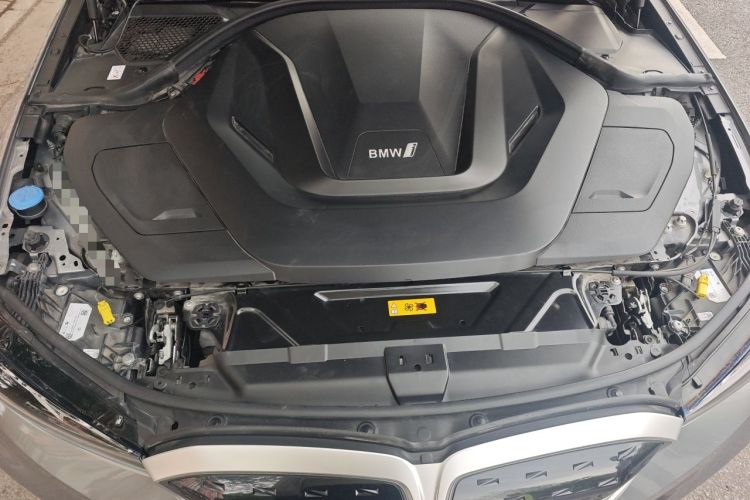 Used BMW i3 2022 eDrive 35 L Engine Bay
