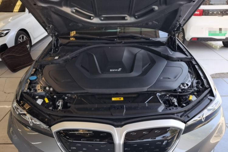 Used BMW i3 2022 eDrive 35 L Engine Bay