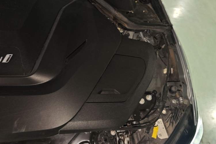 Used BMW i3 2022 eDrive 35 L Engine Bay Left