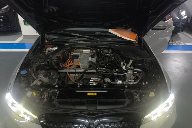 Used BMW i3 2022 eDrive 35 L Engine Bay