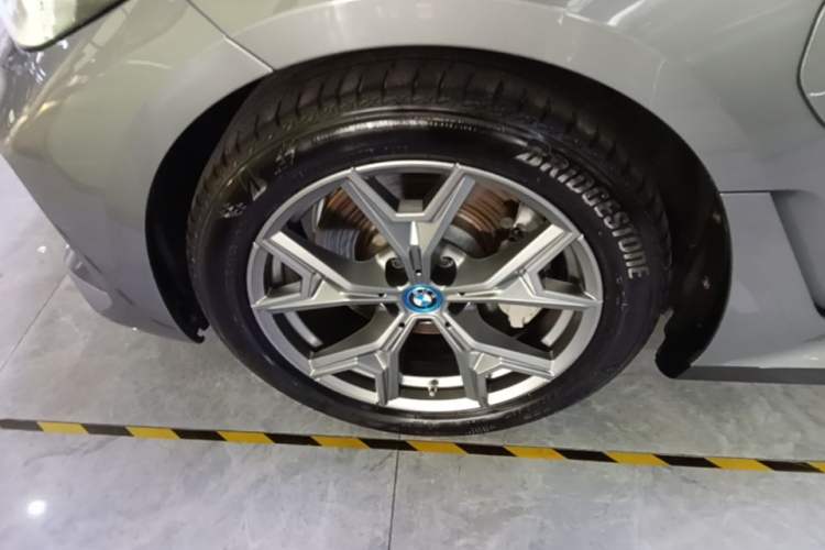 Used BMW i3 2022 eDrive 35 L Exterior 1