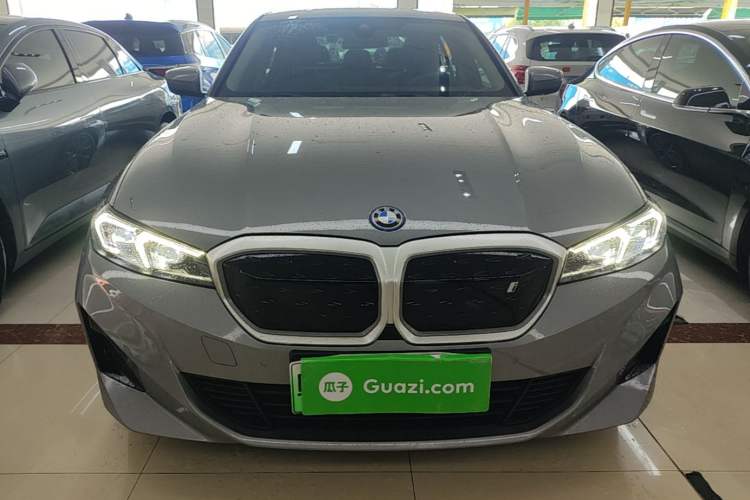 Used BMW i3 2022 eDrive 35 L Front