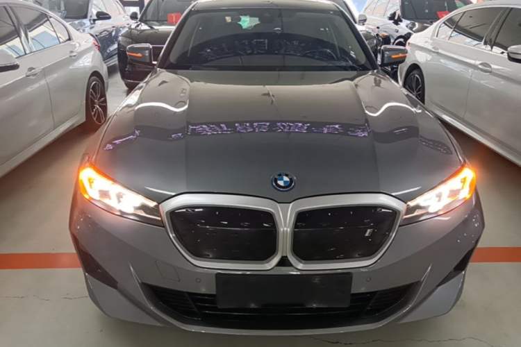 Used BMW i3 2022 eDrive 35 L Front