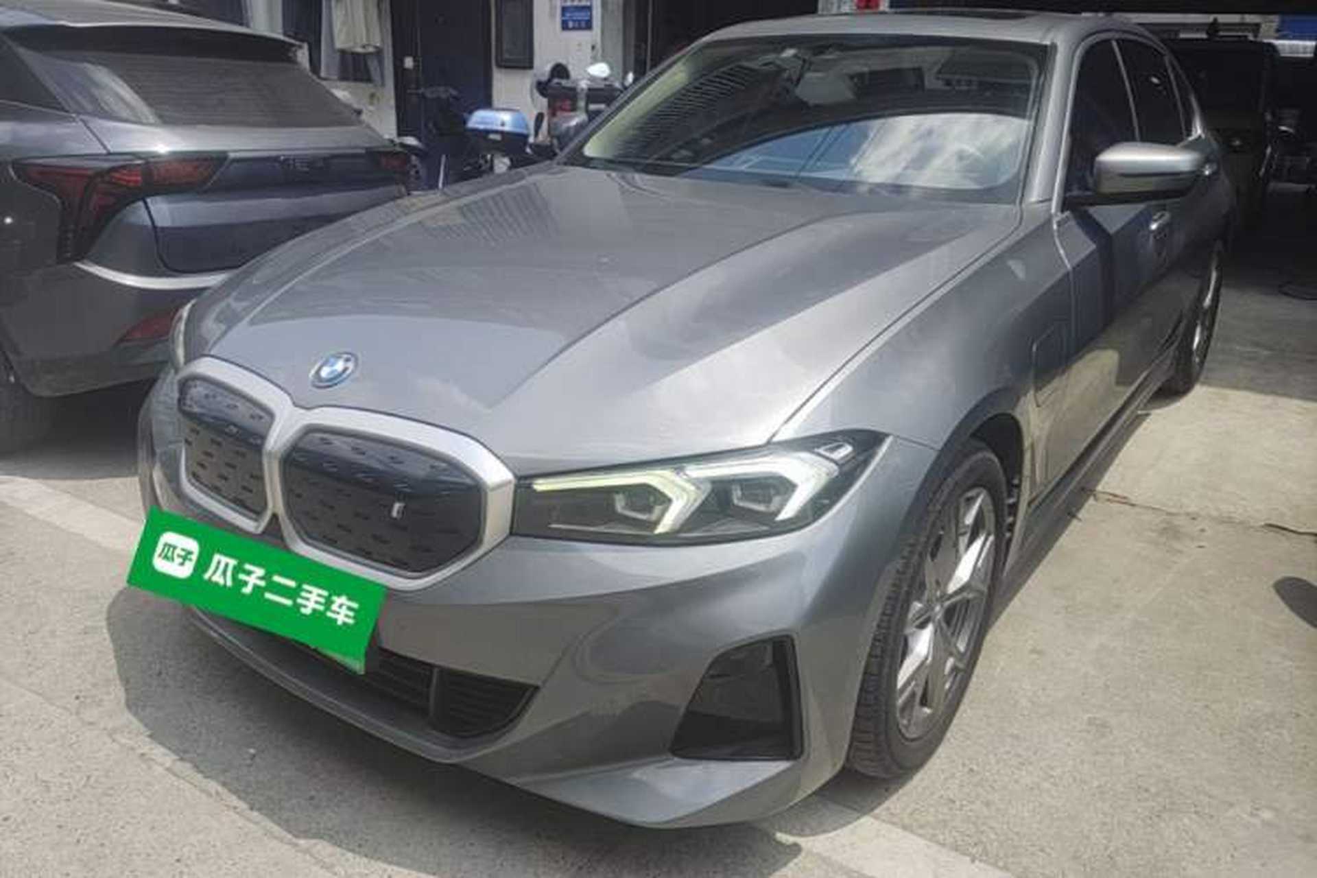 Used BMW i3 2022 eDrive 35 L Front Left 45 Deg