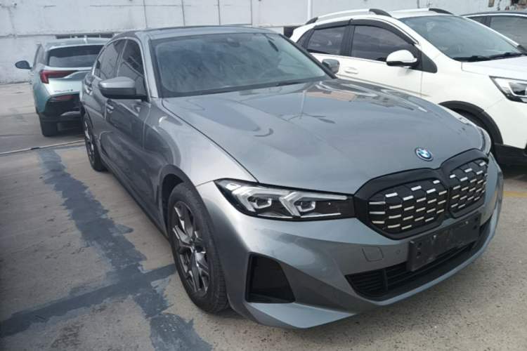 Used BMW i3 2022 eDrive 35 L Front Right 45 Deg