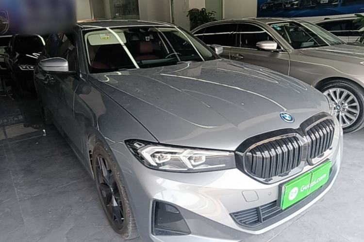 Used BMW i3 2022 eDrive 35 L Front Right 45 Deg