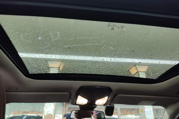 Used BMW i3 2022 eDrive 35 L Headliner
