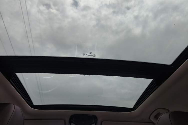 Used BMW i3 2022 eDrive 35 L Headliner