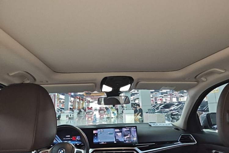 Used BMW i3 2022 eDrive 35 L Headliner