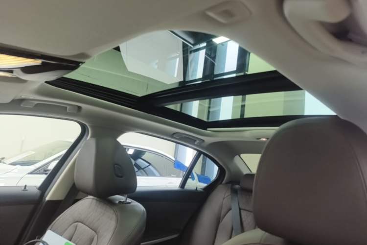 Used BMW i3 2022 eDrive 35 L Headliner