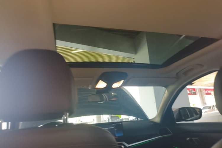 Used BMW i3 2022 eDrive 35 L Headliner