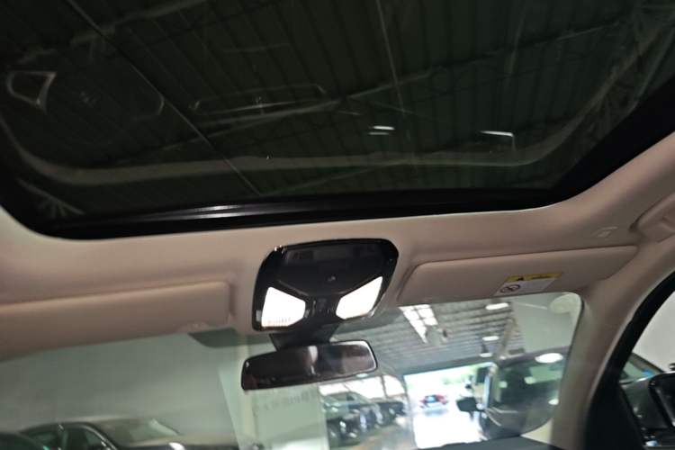 Used BMW i3 2022 eDrive 35 L Headliner