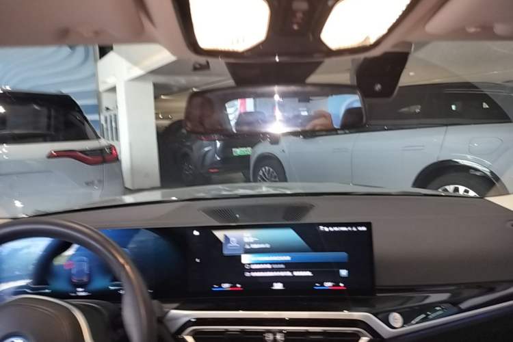 Used BMW i3 2022 eDrive 35 L Headliner
