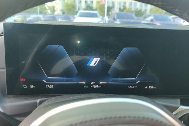 Used BMW i3 2022 eDrive 35 L Instrument Cluster