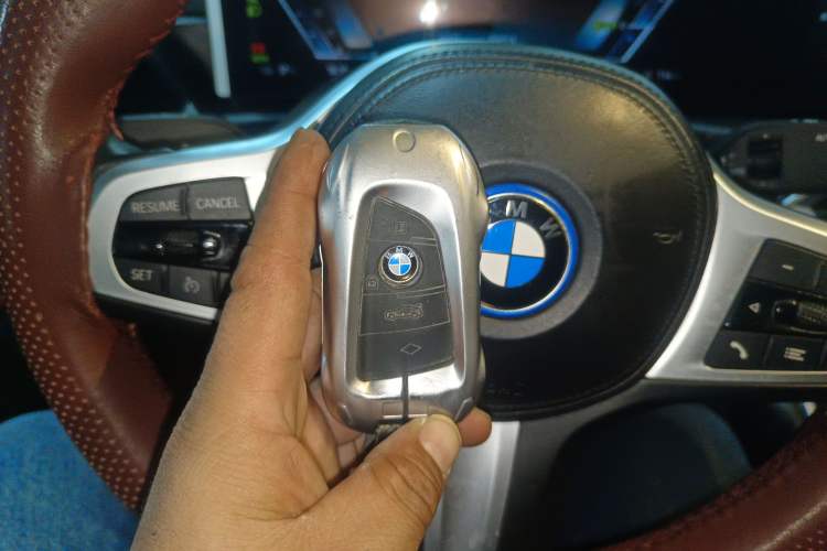 Used BMW i3 2022 eDrive 35 L Interior 1