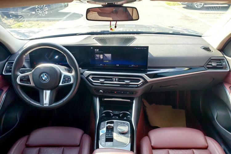 Used BMW i3 2022 eDrive 35 L Interior 1