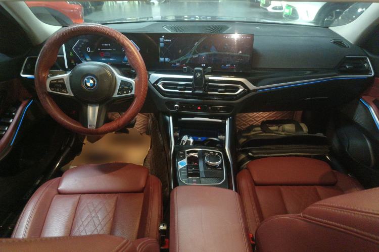 Used BMW i3 2022 eDrive 35 L Interior 2