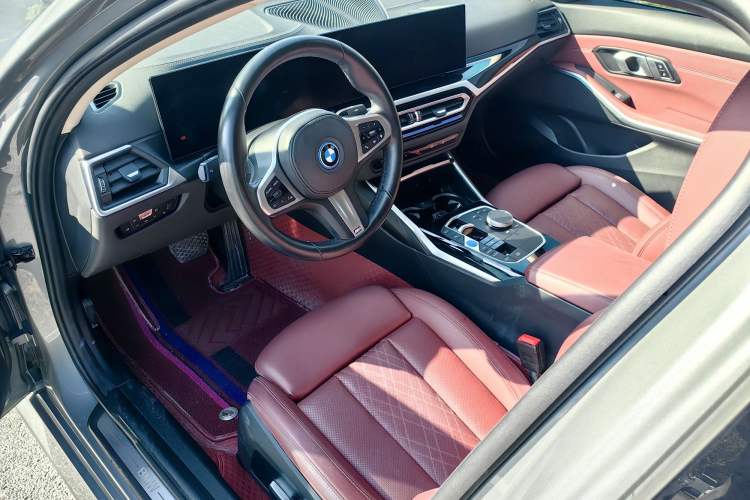 Used BMW i3 2022 eDrive 35 L Interior 2