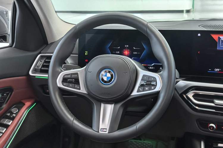 Used BMW i3 2022 eDrive 35 L Interior 2
