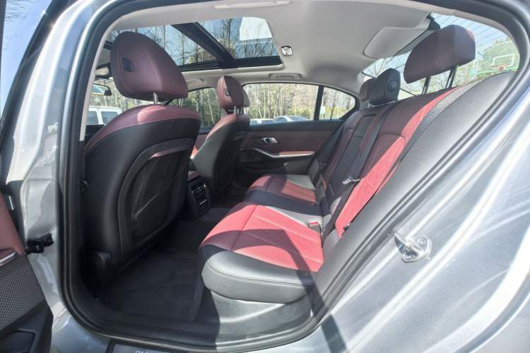 Used BMW i3 2022 eDrive 35 L Interior 2
