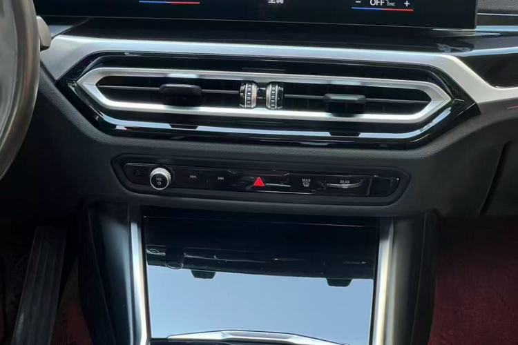 Used BMW i3 2022 eDrive 35 L Interior 3