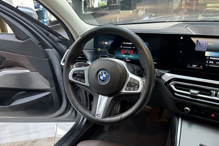 Used BMW i3 2022 eDrive 35 L Interior 3