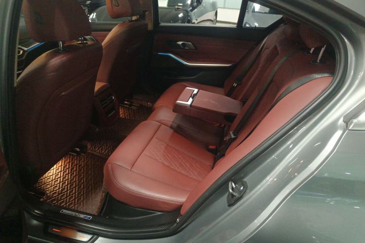 Used BMW i3 2022 eDrive 35 L Interior 4