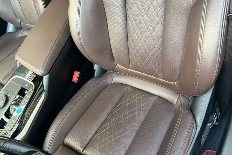 Used BMW i3 2022 eDrive 35 L Interior 5