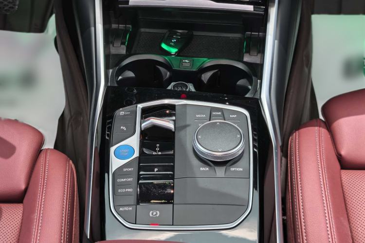 Used BMW i3 2022 eDrive 35 L Interior 7