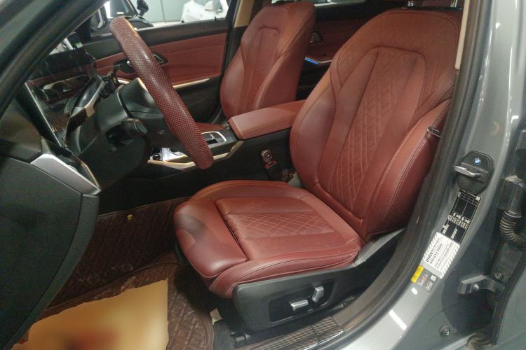 Used BMW i3 2022 eDrive 35 L Left Front Seat