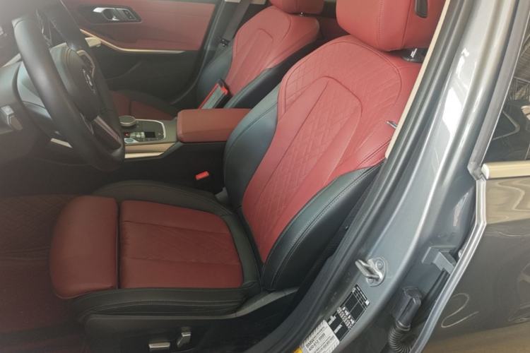 Used BMW i3 2022 eDrive 35 L Left Front Seat