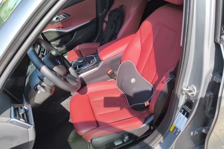 Used BMW i3 2022 eDrive 35 L Left Front Seat