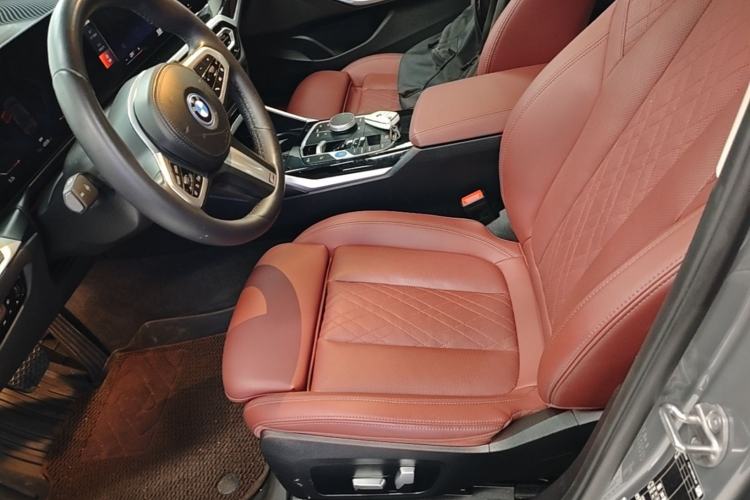 Used BMW i3 2022 eDrive 35 L Left Front Seat