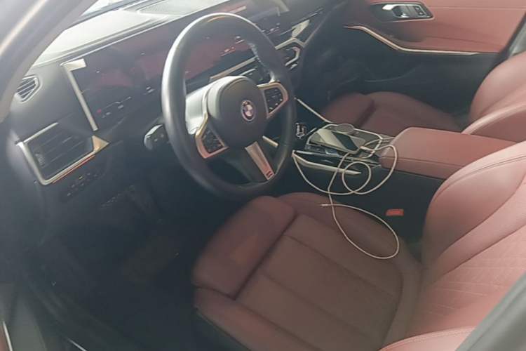 Used BMW i3 2022 eDrive 35 L Left Front Seat