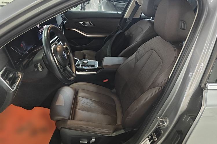 Used BMW i3 2022 eDrive 35 L Left Front Seat