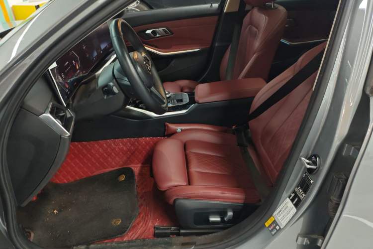 Used BMW i3 2022 eDrive 35 L Left Front Seat