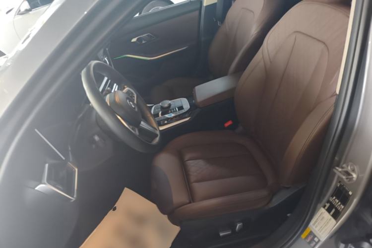 Used BMW i3 2022 eDrive 35 L Left Front Seat