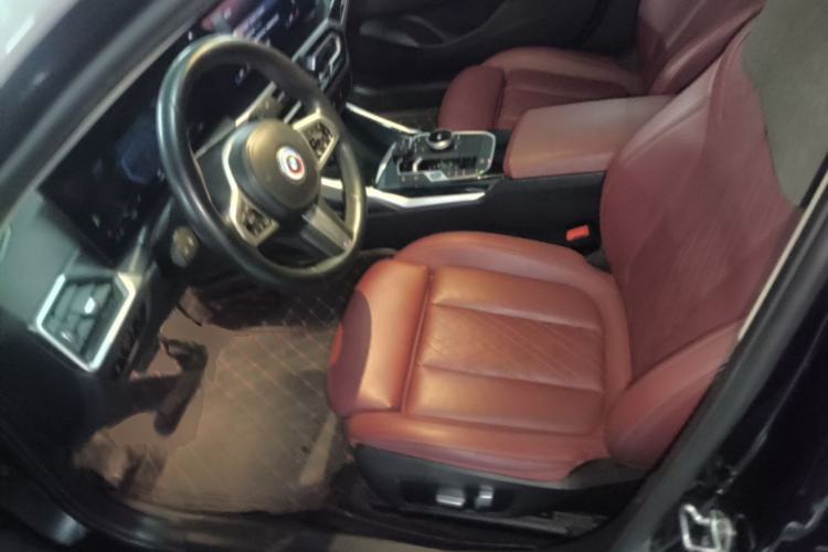 Used BMW i3 2022 eDrive 35 L Left Front Seat