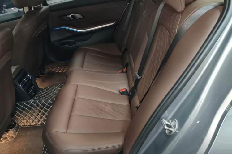Used BMW i3 2022 eDrive 35 L Left Rear Seat