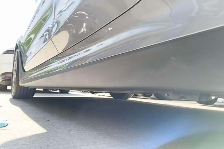 Used BMW i3 2022 eDrive 35 L Left Side Sill