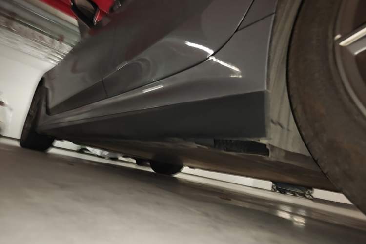 Used BMW i3 2022 eDrive 35 L Left Side Sill